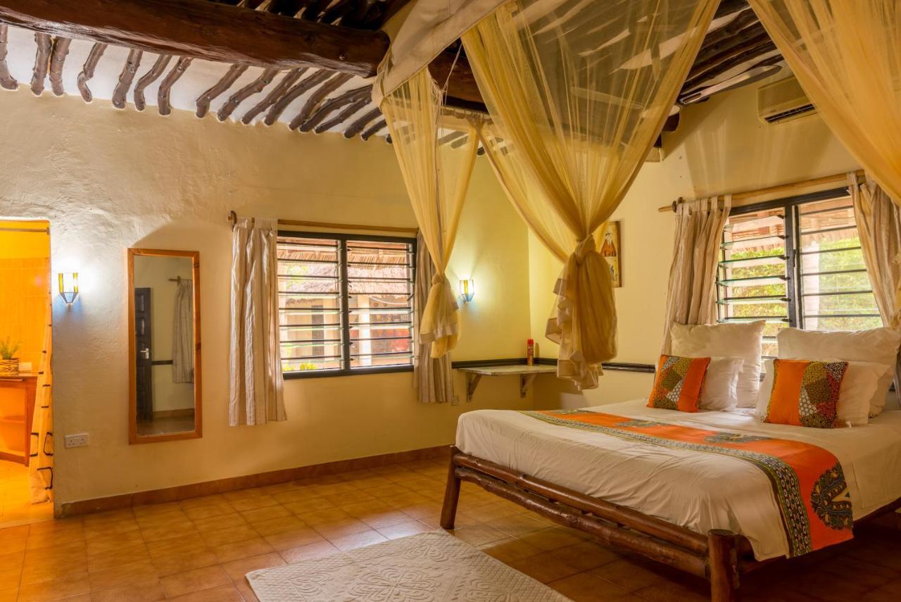 Upani In Diani Bed & Breakfast Diani Beach Luaran gambar