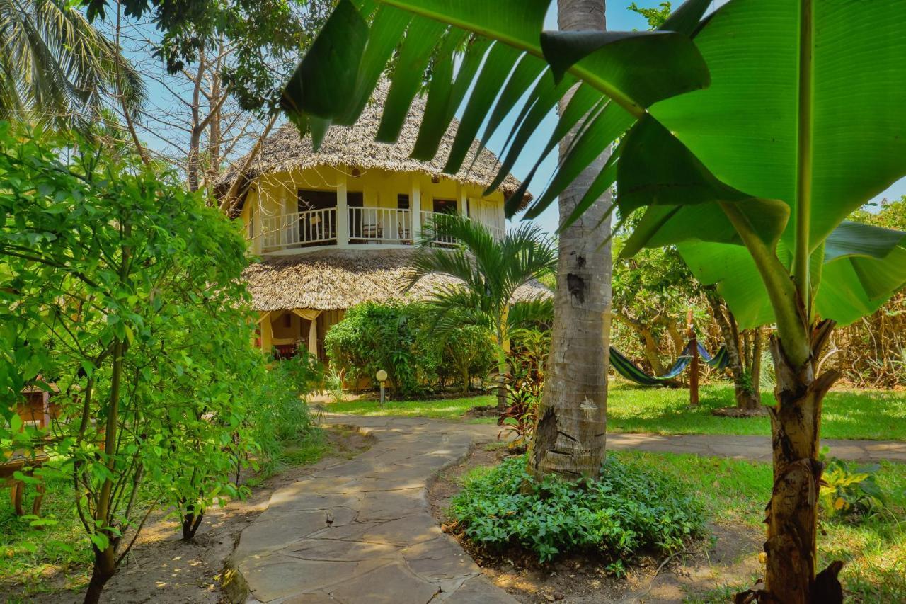 Upani In Diani Bed & Breakfast Diani Beach Luaran gambar