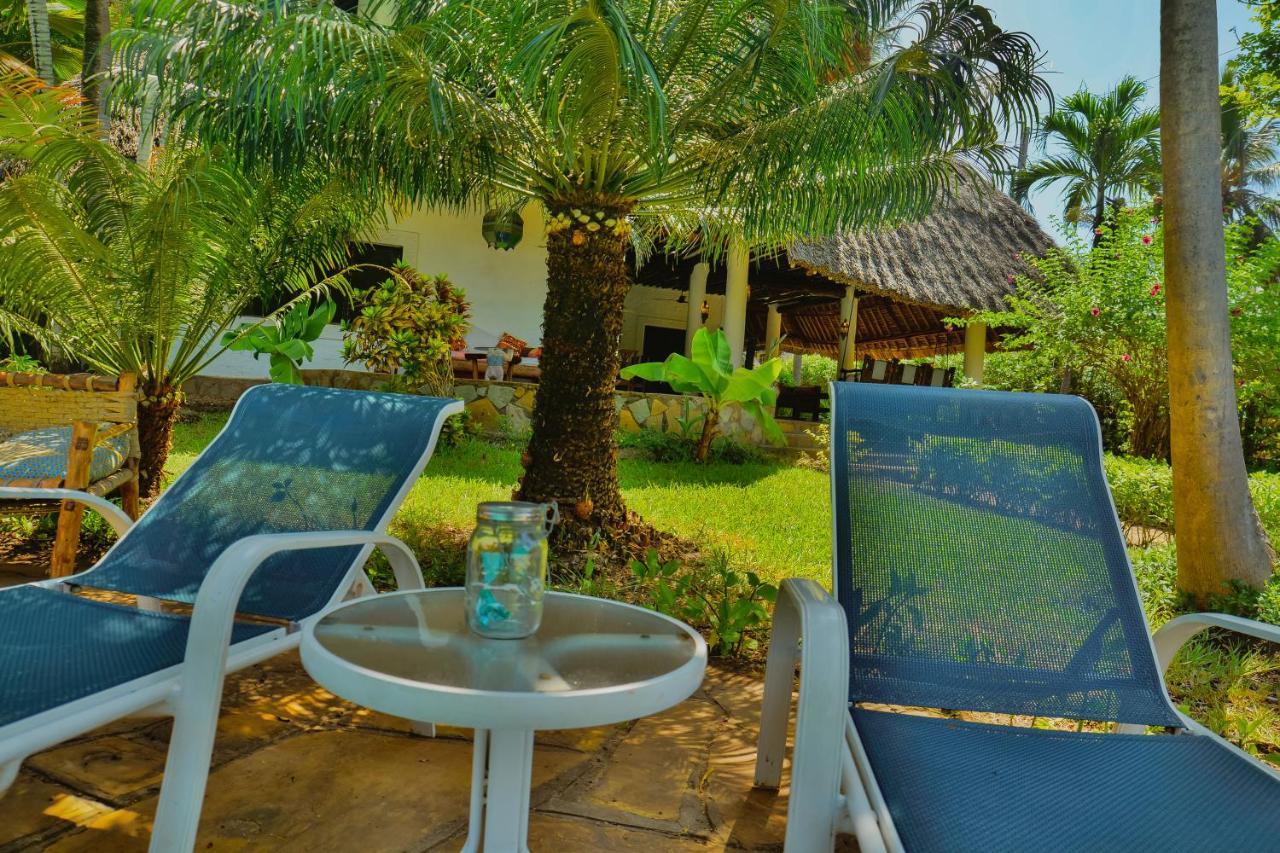 Upani In Diani Bed & Breakfast Diani Beach Luaran gambar