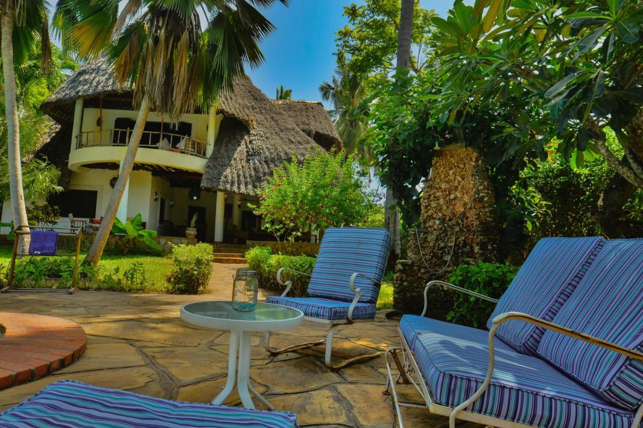 Upani In Diani Bed & Breakfast Diani Beach Luaran gambar